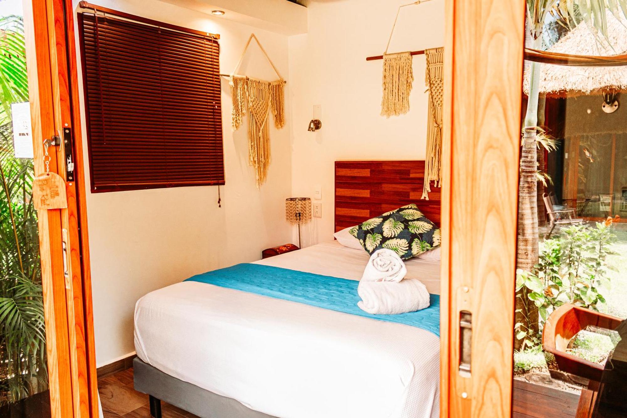 Blue Bird Hotel Bacalar Quarto foto
