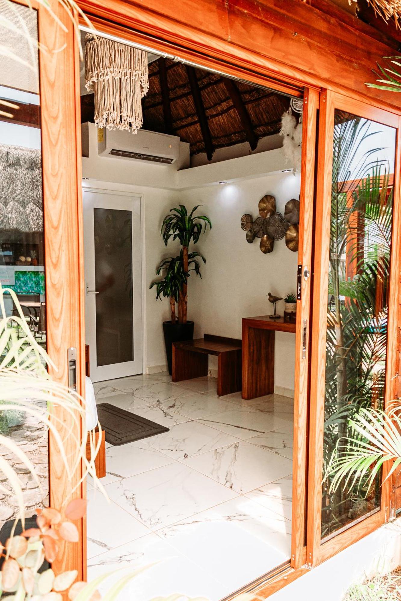 Blue Bird Hotel Bacalar Quarto foto